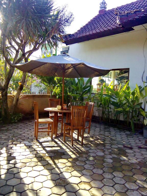 Arya Inn Enny Salon And Spa Lembongan Exterior foto