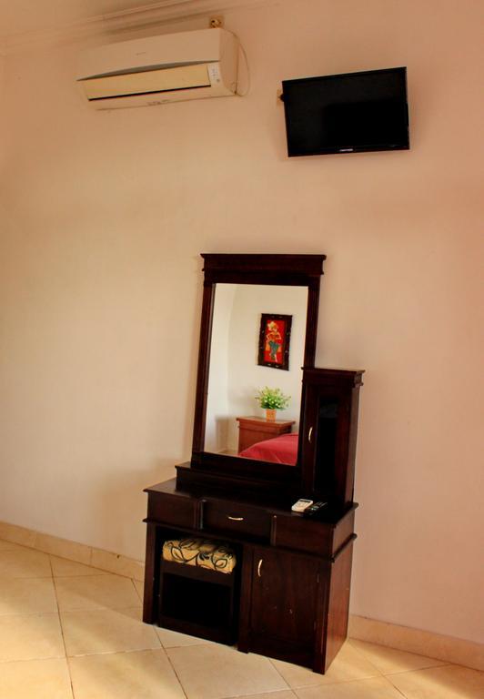 Arya Inn Enny Salon And Spa Lembongan Quarto foto